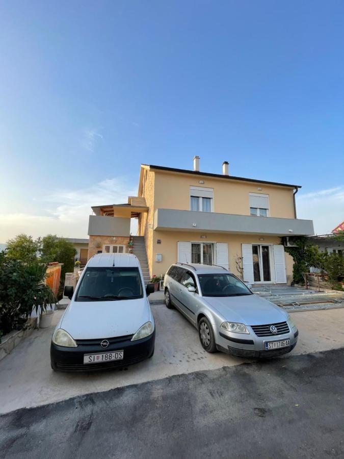 Ivo&lenda Apartman *